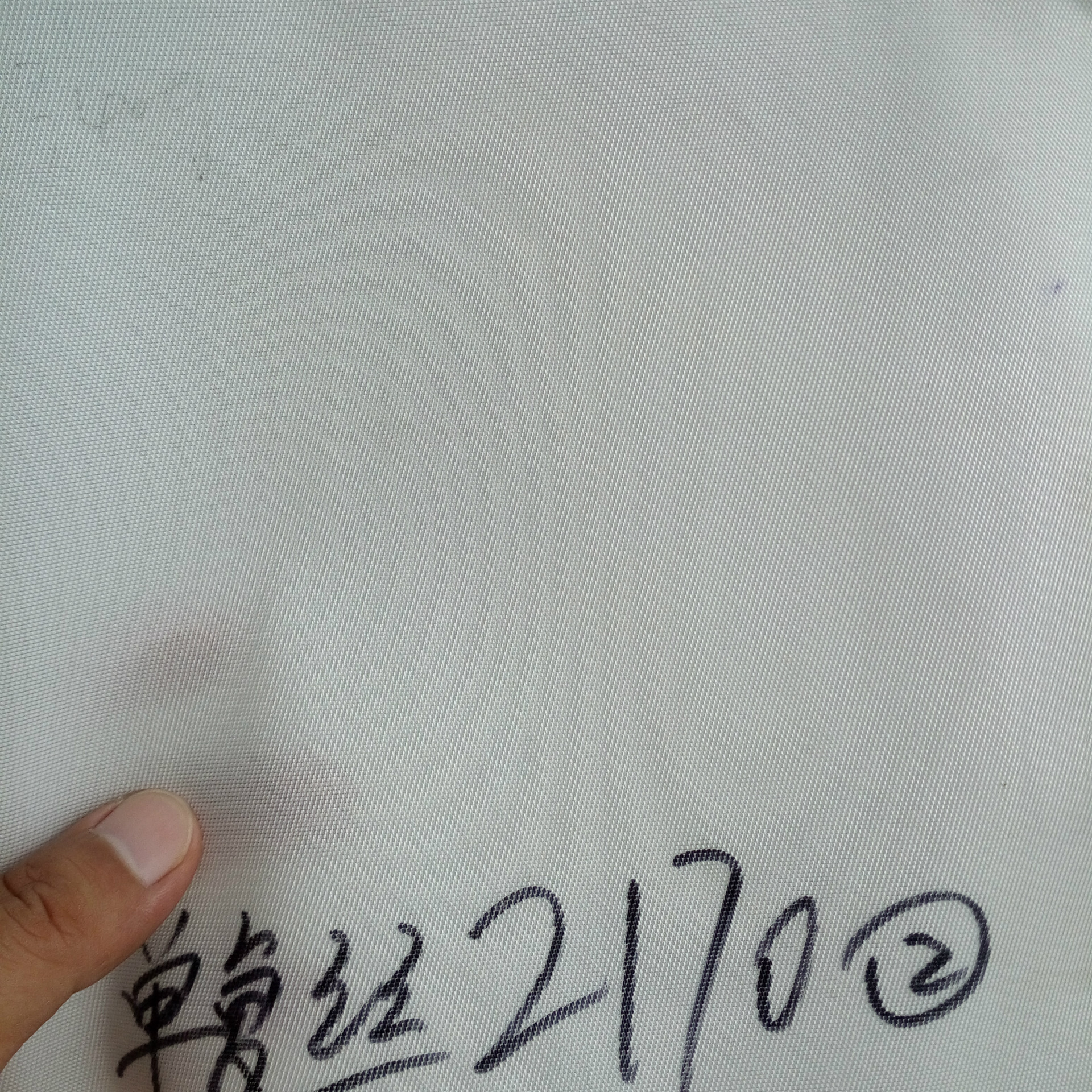 ���]��(f��)�z�V��